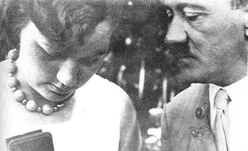 آدولف هیتلر و گلی راوبال